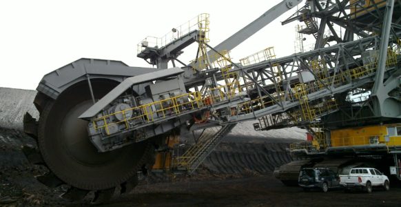 Bucket-wheel excavator (driveline with motor and gear)