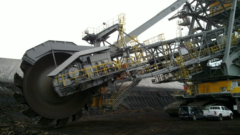 Bucket-wheel excavator (driveline with motor and gear)